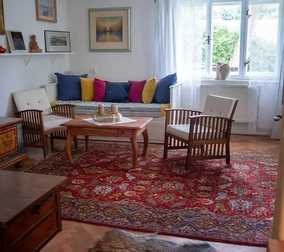 Chaloupka Pod Skalou