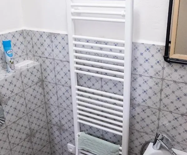 Chaloupka Pod Skalou Feriehus